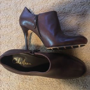 Cole HAAN booties size 9